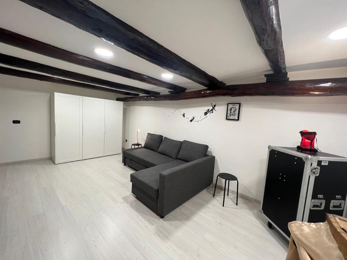 La Casa Di Marty Appartement Napels Buitenkant foto